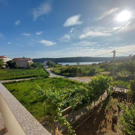 Rooms Marto Rab Town Exterior foto